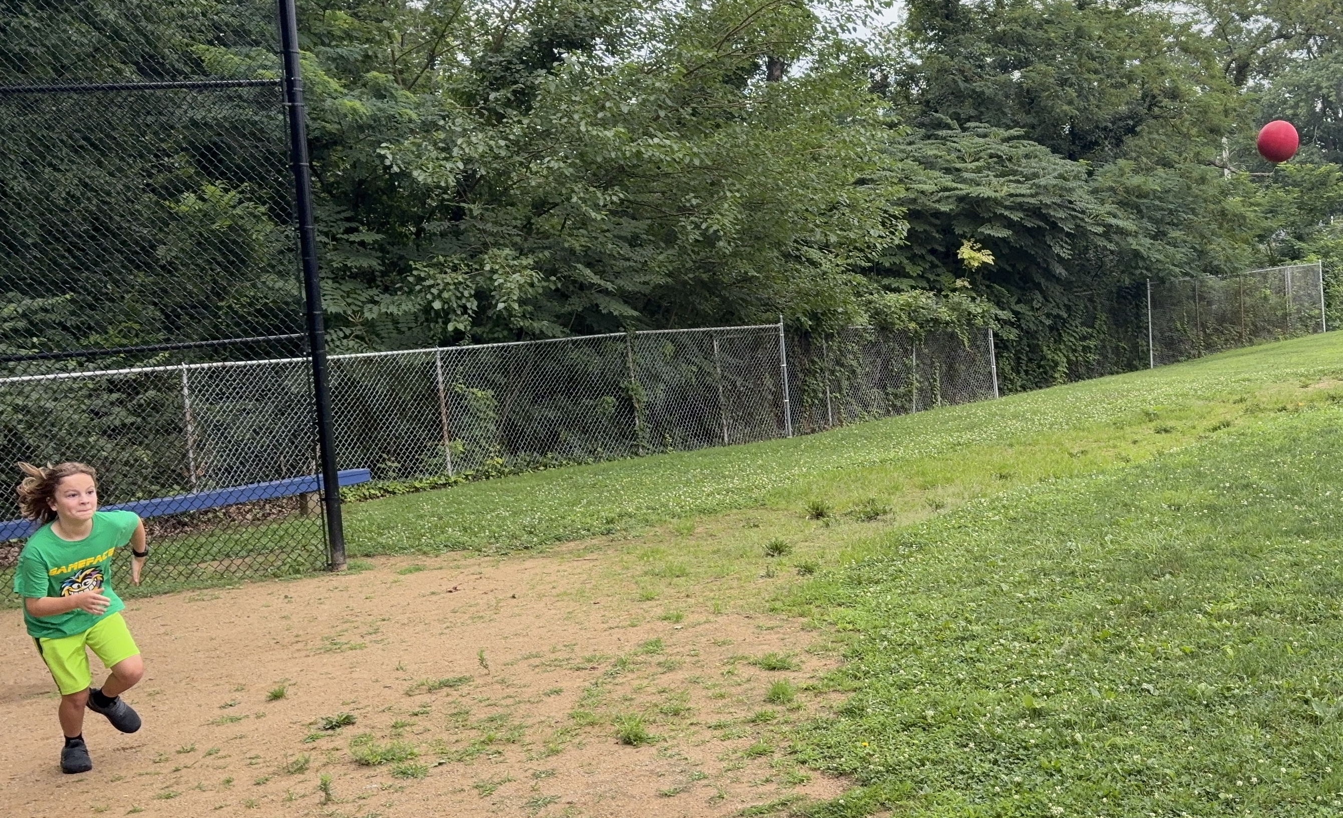Griffin hustling down the line